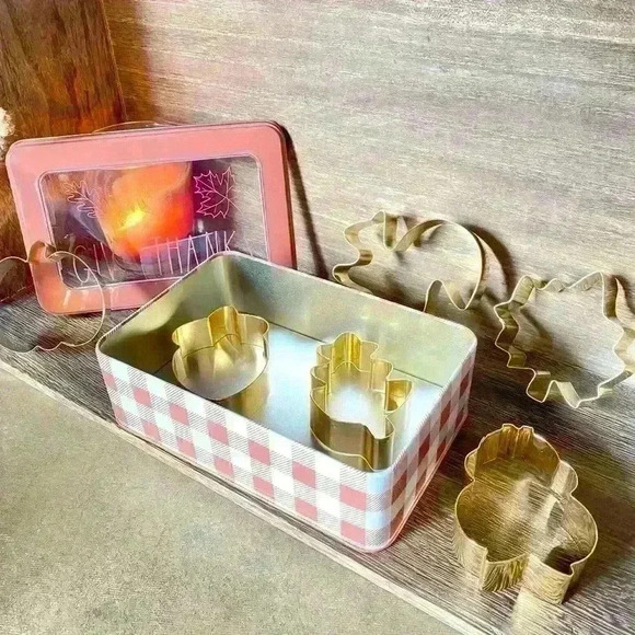 NEW Rae Dunn Adorable TIN and COOKIE Cutters - GIVE THANKS - So Cute! - Picture 12 of 16